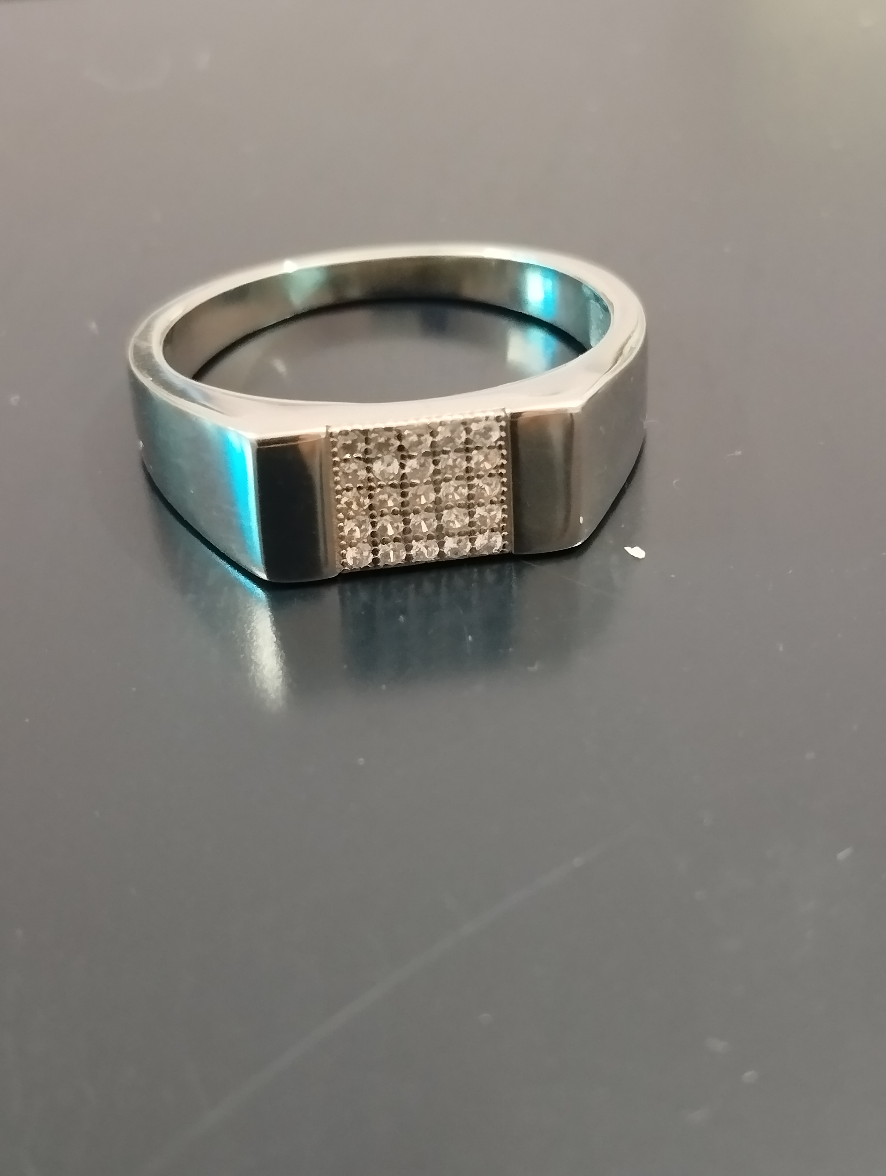 Regal Crest Men’s Silver Ring - View 2