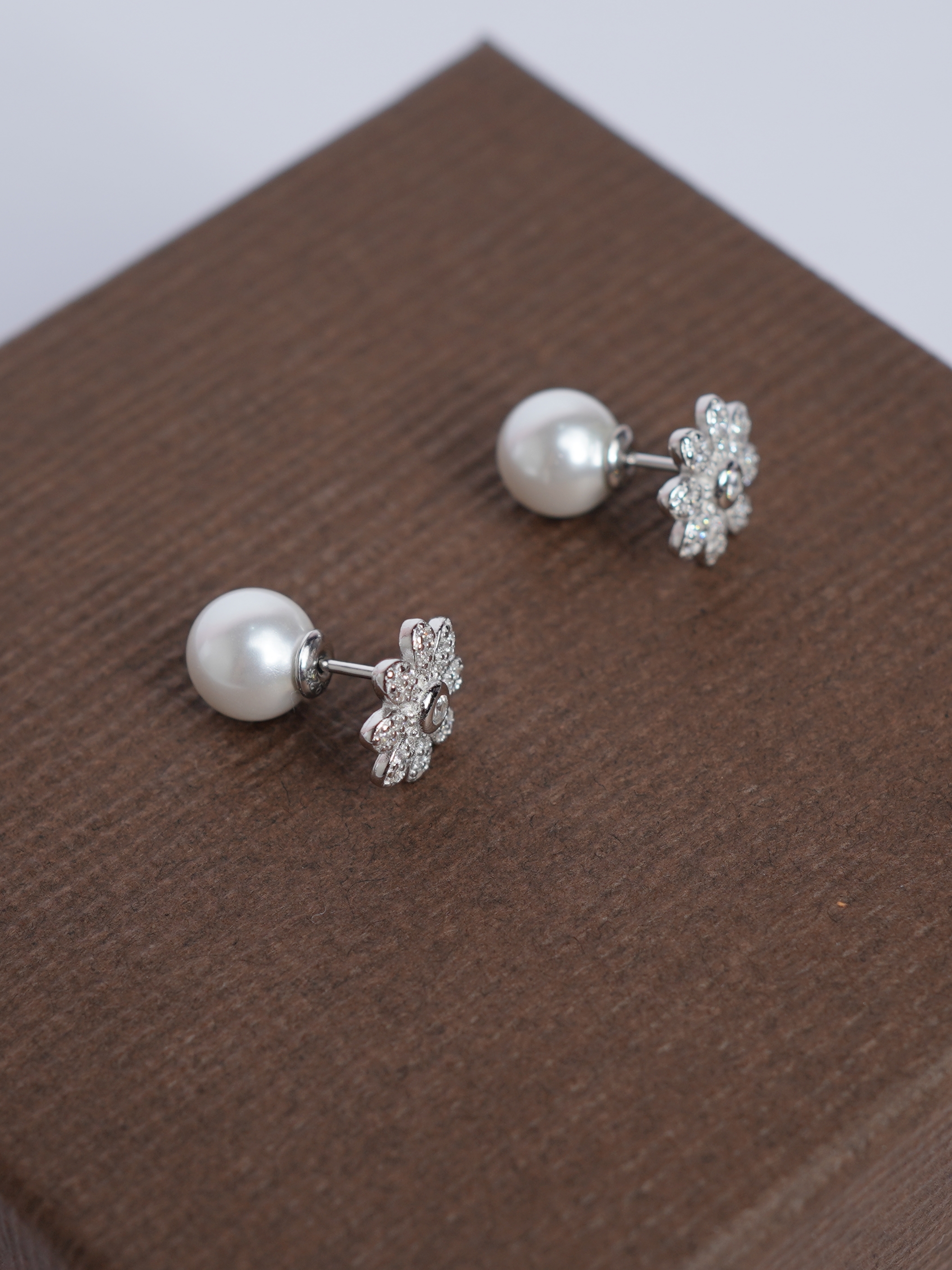 Pearl Bloom Dual-Face 925 Sterling Silver Earrings - View 4