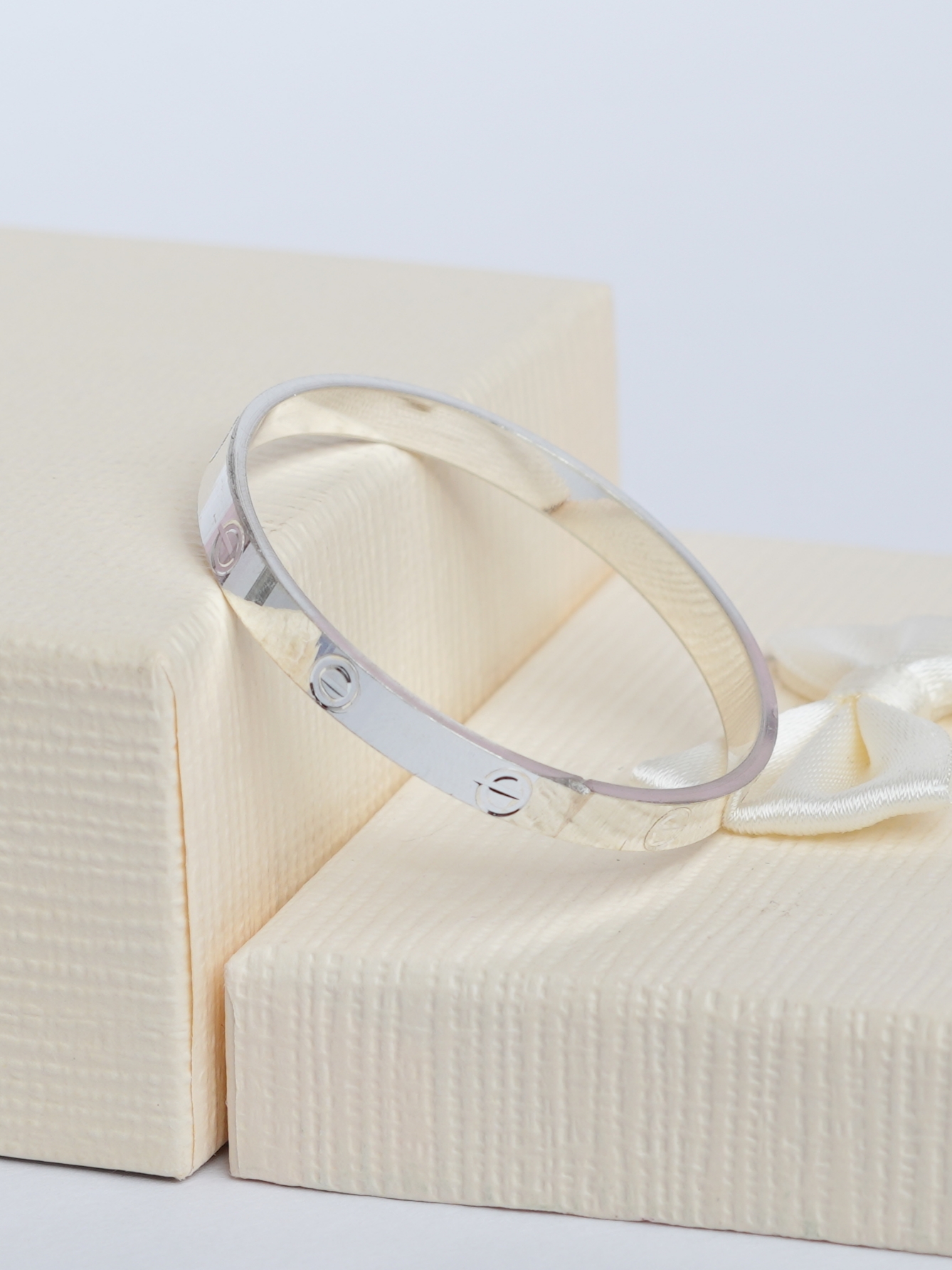 925 Sterling Silver Elegant Screw Motif Baby Kada