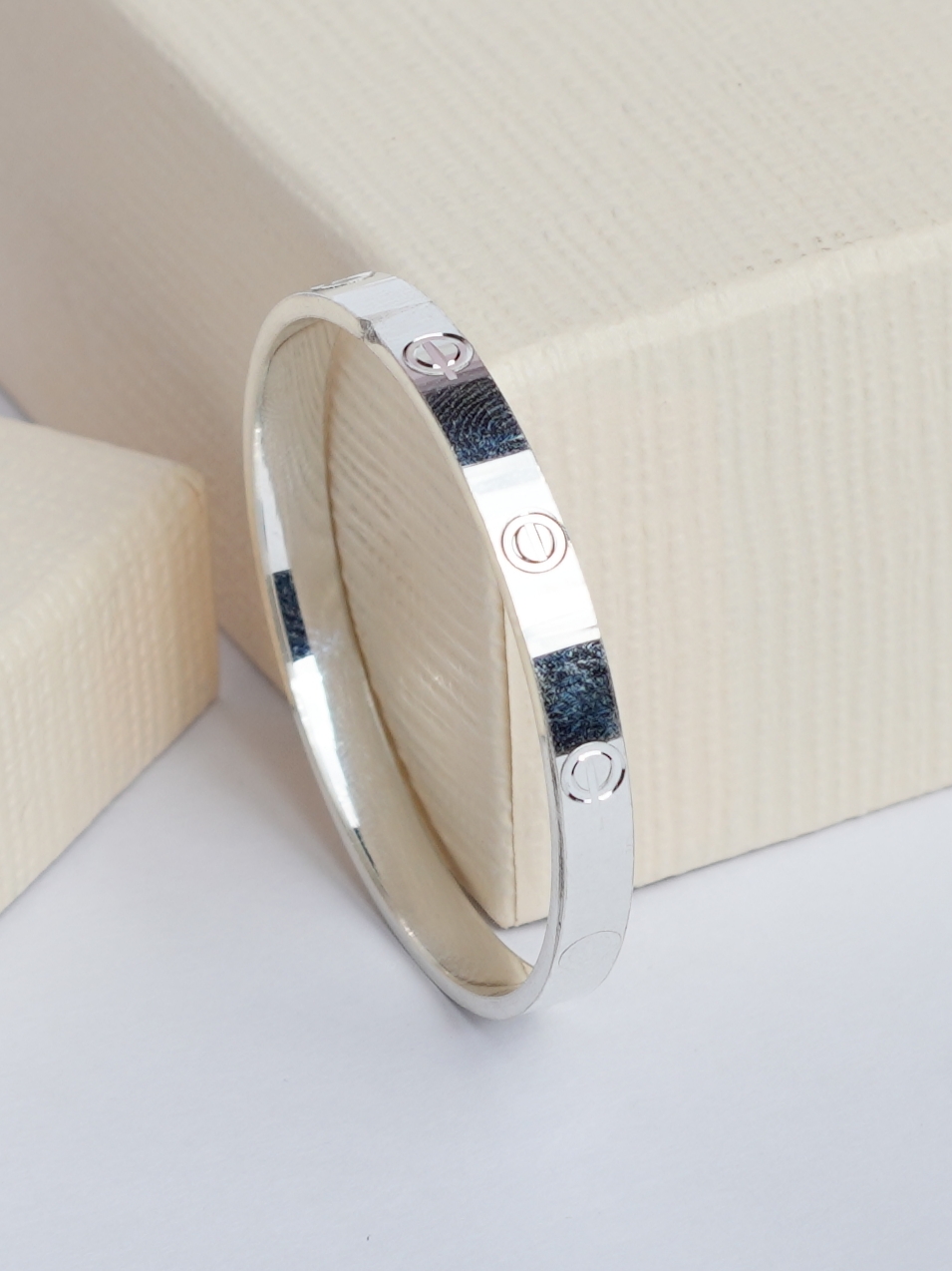 925 Sterling Silver Elegant Screw Motif Baby Kada - View 2