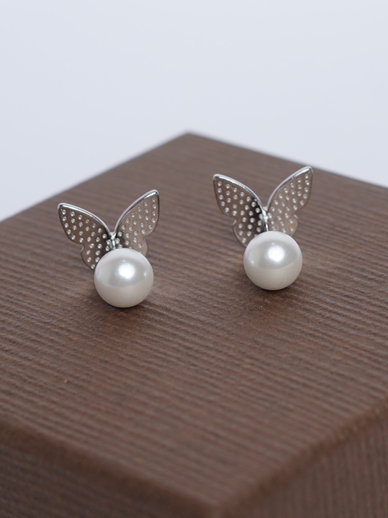 925 Sterling Silver Pearl Butterfly Dual-Face Earrings - View 4